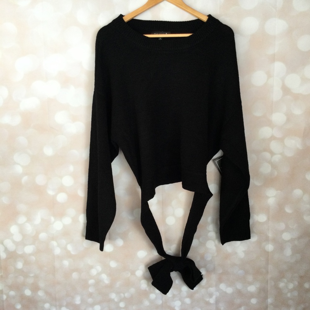 Ryan Wylde Black Knit Sweater w/Back Bow